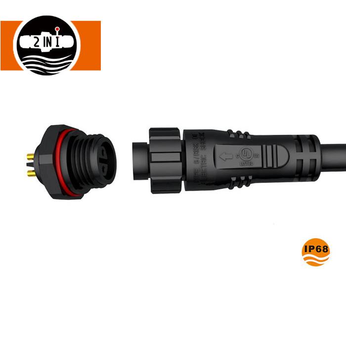 Cad iad na buntáistí a bhaineann le WaterProof Panel Mount Connector?